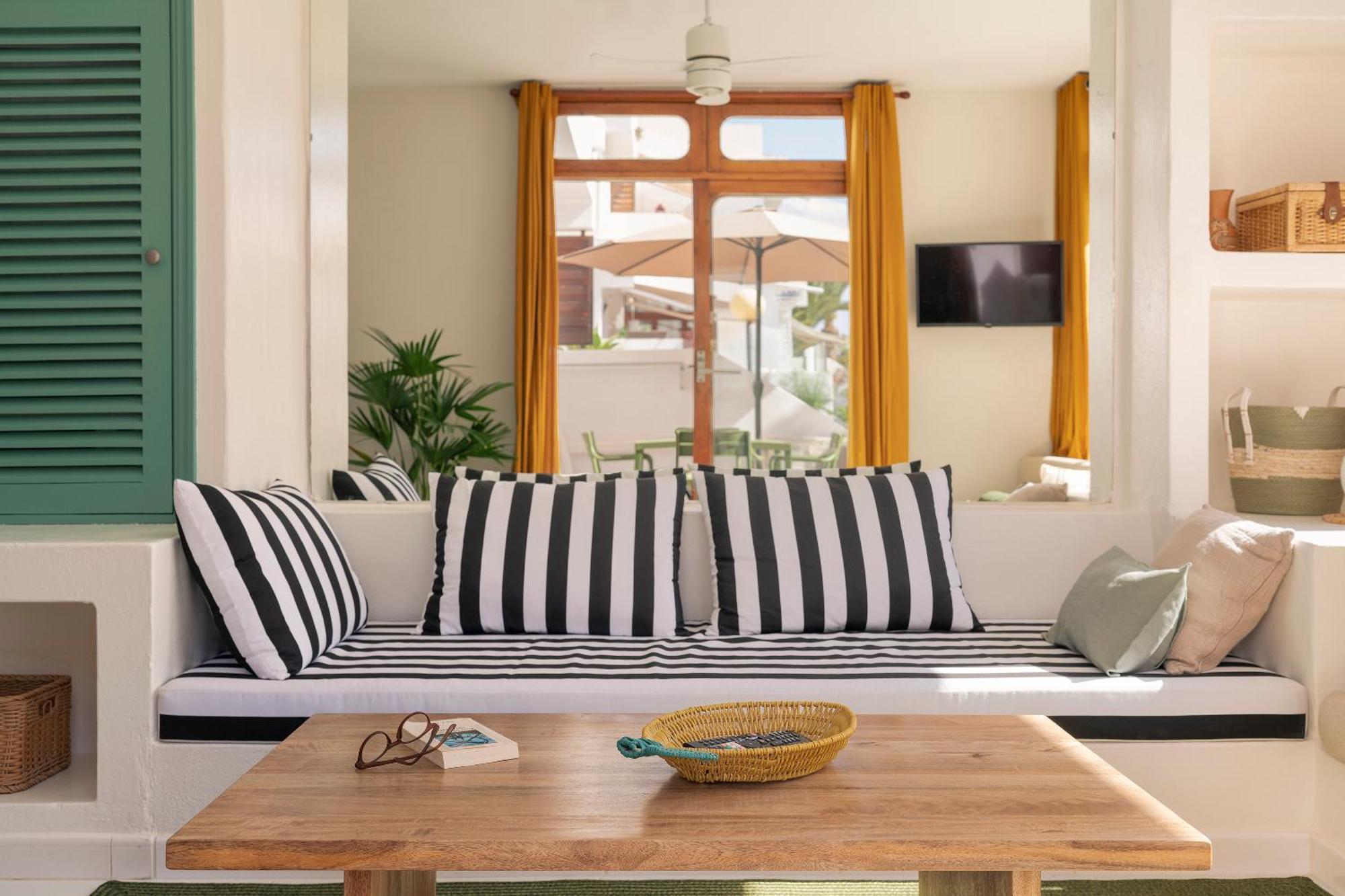 Lanzarote Beach Apartments, Casa Bruna 코스타 테기세 외부 사진